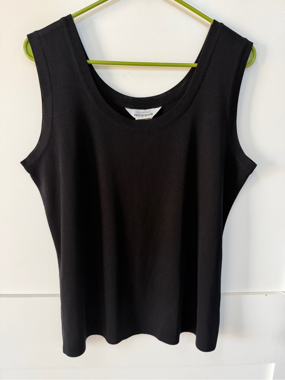 misook classic Black Sleeveless Scoop Neck Tank Top large